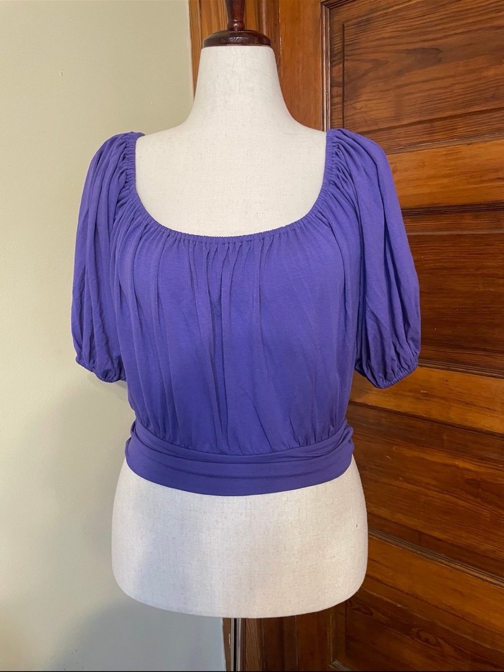 bebe Purple Scoop-Neck Puff Sleeve Top